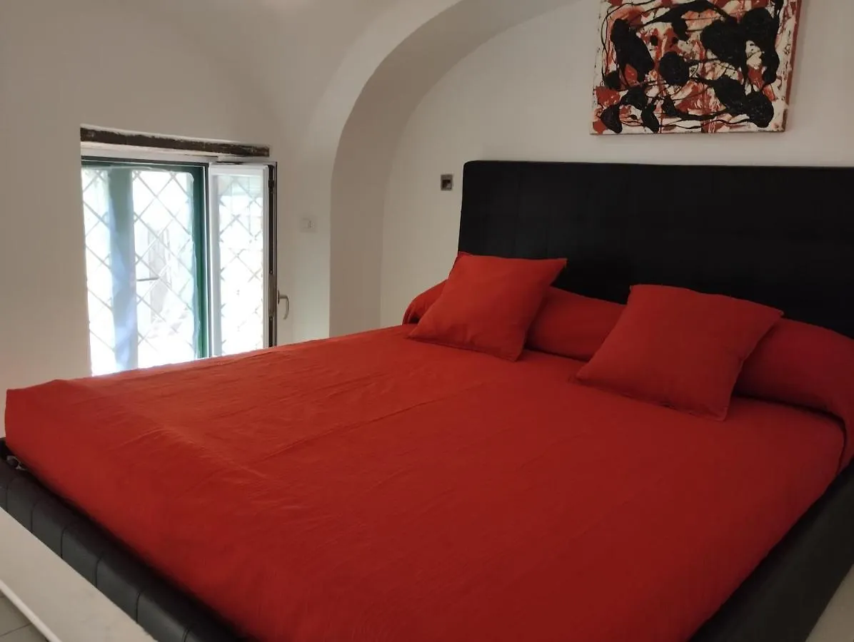 Scarlethouse Apartment Naples
